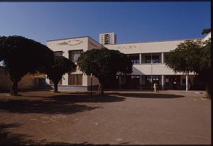 ECOLE PAUL BERT COUR INTERIEURE  1984